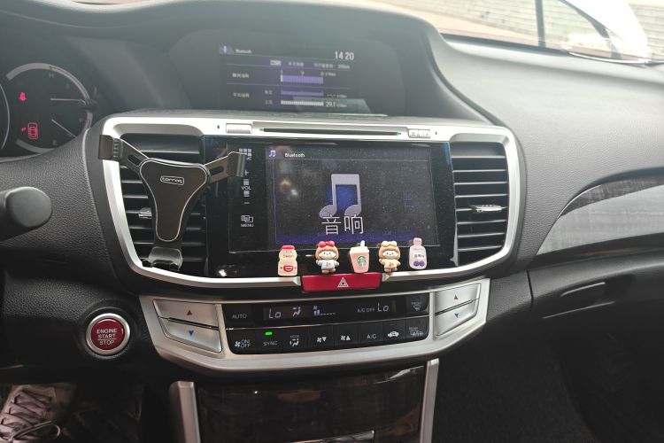 Used Honda Accord 2015 2.4L EX Luxury Edition Audio And AC Panel