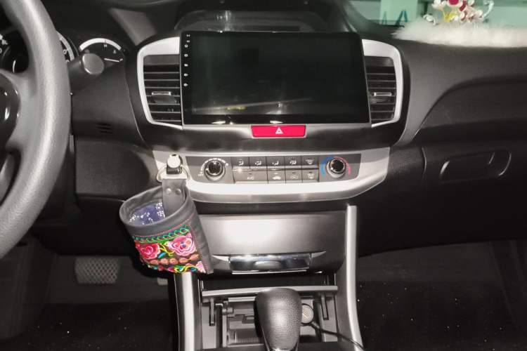 Used Honda Accord 2015 2.0L LX Comfort Edition Audio And AC Panel
