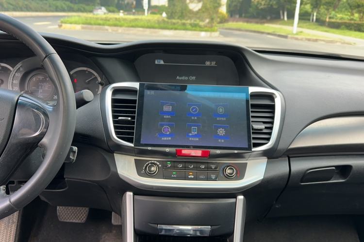 Used Honda Accord 2015 2.0L LXS Elite Edition Audio And AC Panel