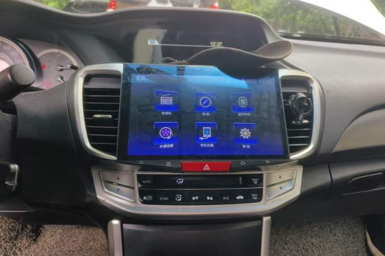 Used Honda Accord 2015 2.0L EX Luxury Edition Audio And AC Panel