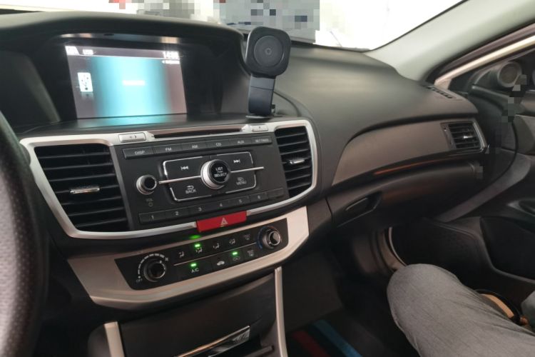 Used Honda Accord 2015 2.0L LXS Elite Edition Audio And AC Panel