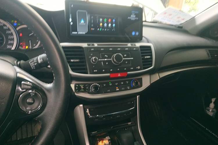 Used Honda Accord 2015 2.0L LX Comfort Edition Audio And AC Panel