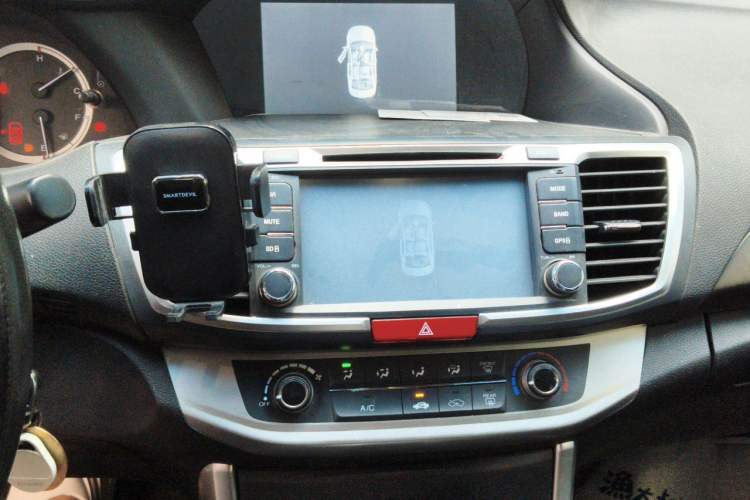 Used Honda Accord 2015 2.0L LX Comfort Edition Audio And AC Panel