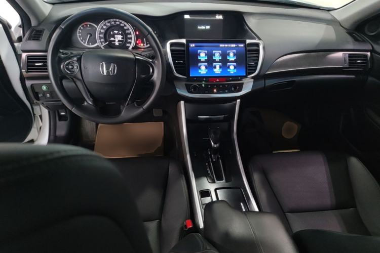 Used Honda Accord 2015 2.0L LXS Elite Edition Center Console