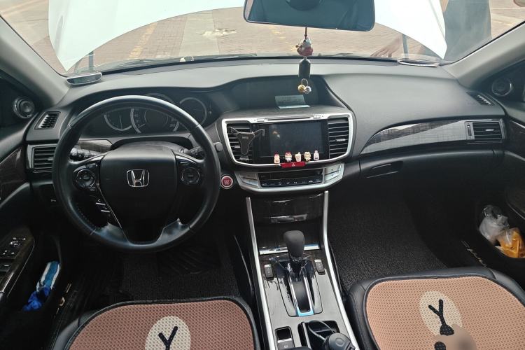 Used Honda Accord 2015 2.4L EX Luxury Edition Center Console