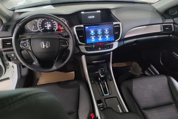 Used Honda Accord 2015 2.0L LXS Elite Edition Center Console