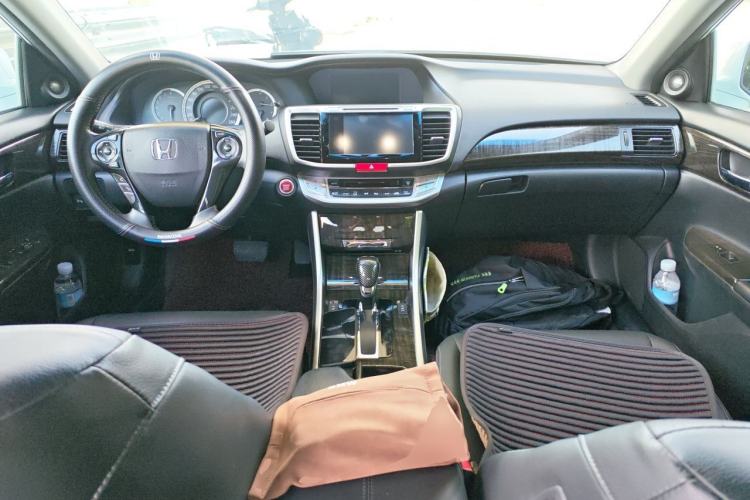 Used Honda Accord 2015 2.4L EX Luxury Edition Center Console