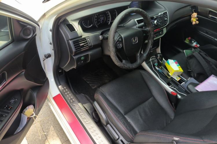 Used Honda Accord 2015 2.0L LX Comfort Edition Driver Seat