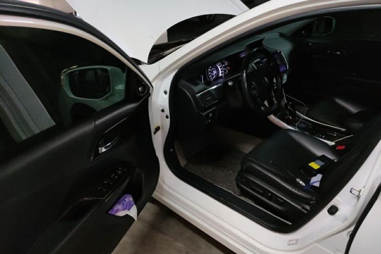 Used Honda Accord 2015 2.4L EX Luxury Edition Driver Seat