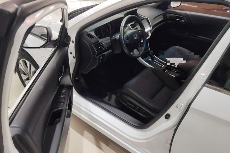 Used Honda Accord 2015 2.0L LXS Elite Edition Driver Seat