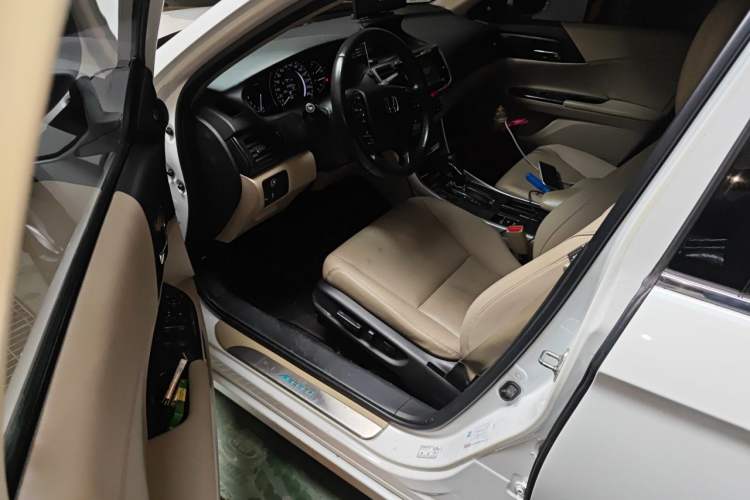 Used Honda Accord 2015 2.4L EX Luxury Edition Driver Seat