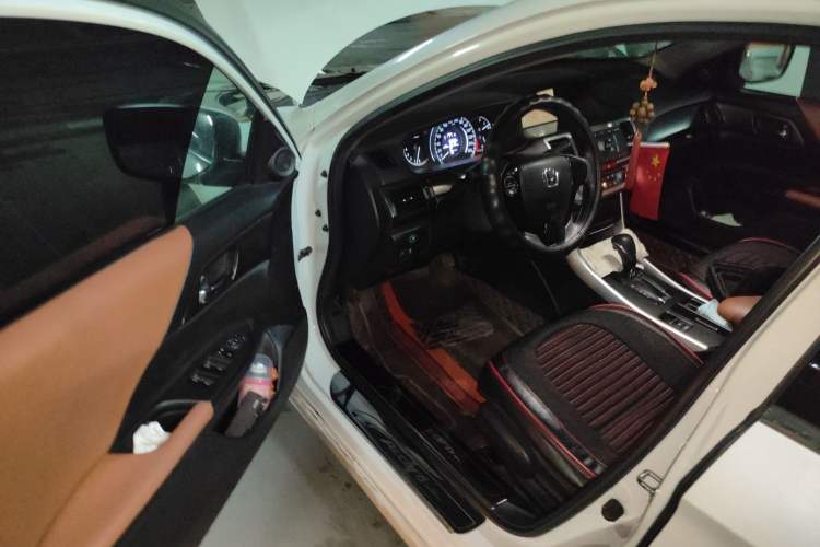 Used Honda Accord 2015 2.0L LX Comfort Edition Driver Seat