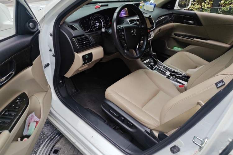 Used Honda Accord 2015 2.4L EX Luxury Edition Driver Seat