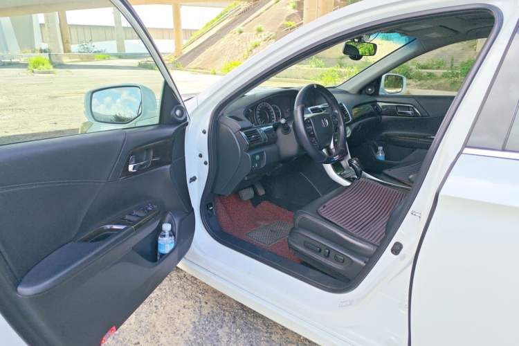 Used Honda Accord 2015 2.4L EX Luxury Edition Driver Seat