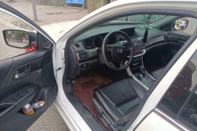 Used Honda Accord 2015 2.0L LX Comfort Edition Driver Seat