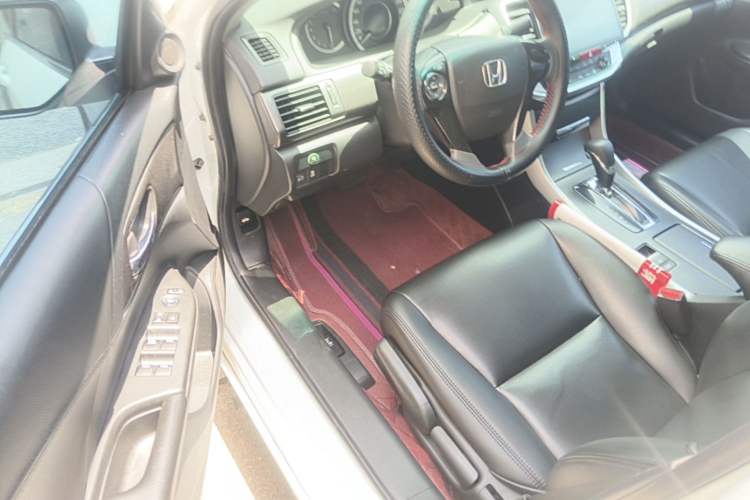 Used Honda Accord 2015 2.0L LX Comfort Edition Driver Seat