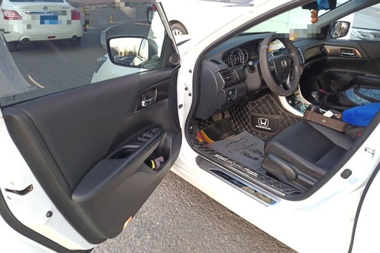 Used Honda Accord 2015 2.0L LX Comfort Edition Driver Seat