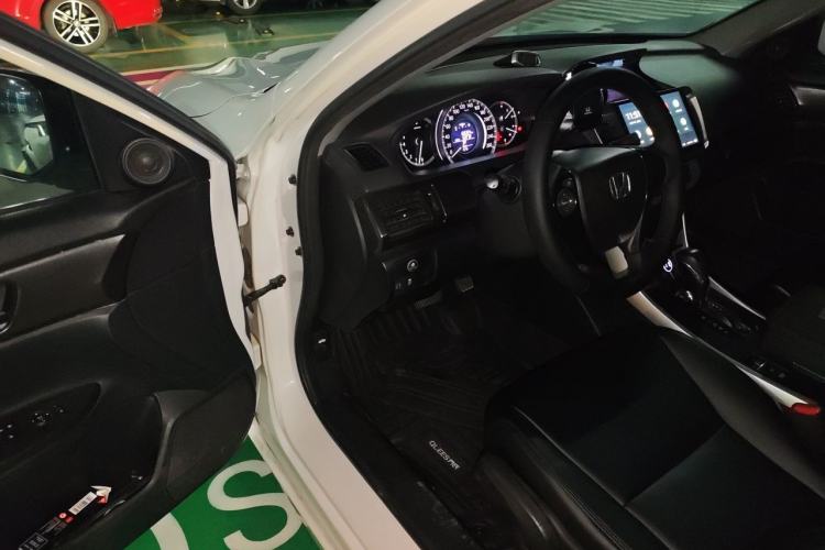 Used Honda Accord 2015 2.0L LX Comfort Edition Driver Seat