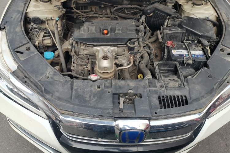Used Honda Accord 2015 2.0L LX Comfort Edition Engine Bay