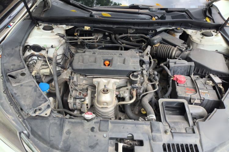 Used Honda Accord 2015 2.0L LX Comfort Edition Engine Bay