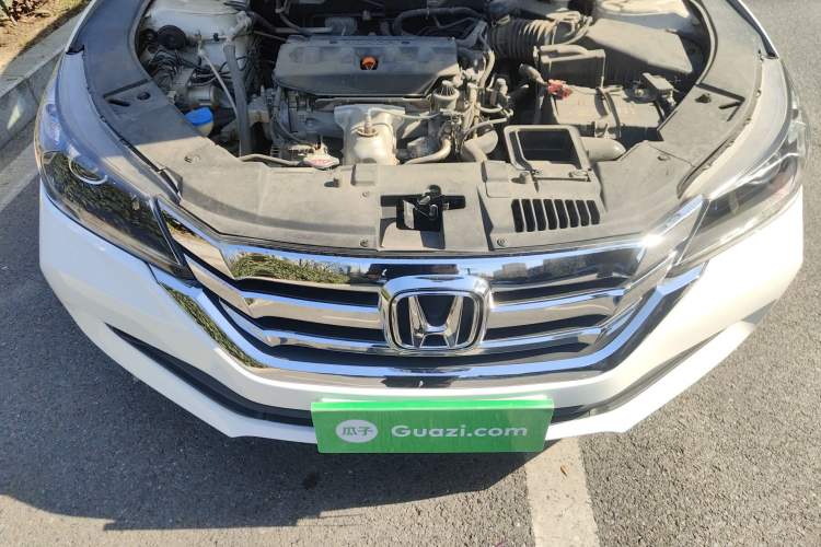 Used Honda Accord 2015 2.0L LX Comfort Edition Engine Bay