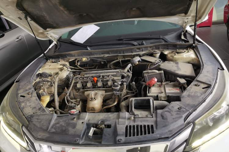 Used Honda Accord 2015 2.0L LXS Elite Edition Engine Bay