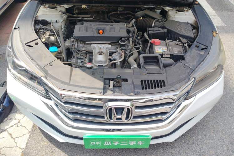 Used Honda Accord 2015 2.0L LX Comfort Edition Engine Bay