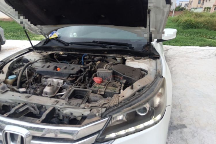 Used Honda Accord 2015 2.0L LX Comfort Edition Engine Bay Left