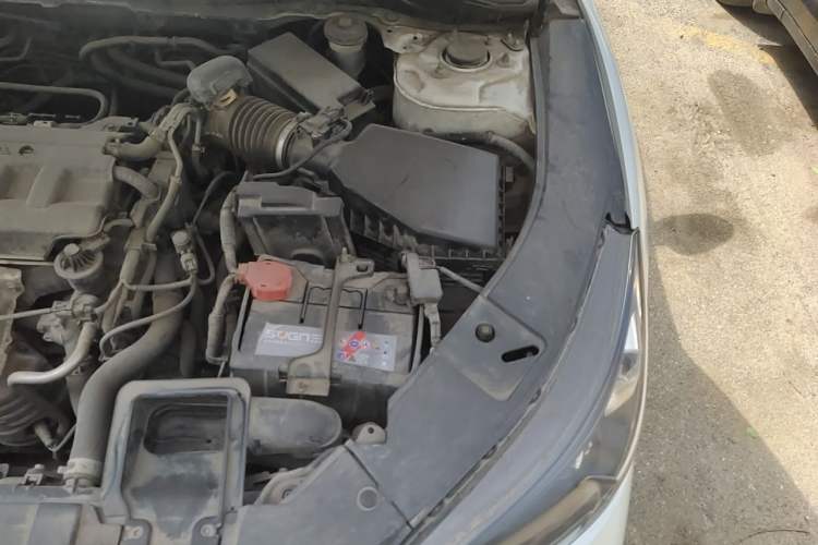 Used Honda Accord 2015 2.0L LX Comfort Edition Engine Bay Left