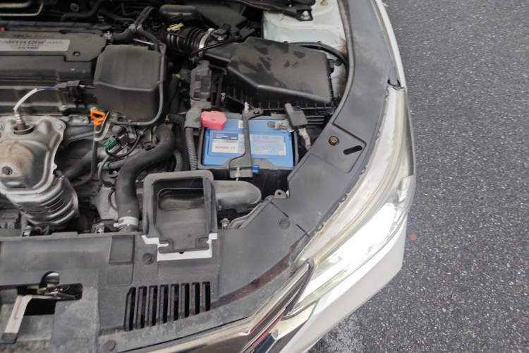 Used Honda Accord 2015 2.4L EX Luxury Edition Engine Bay Left