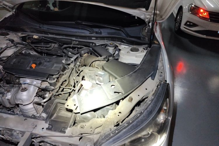 Used Honda Accord 2015 2.0L LX Comfort Edition Engine Bay Left