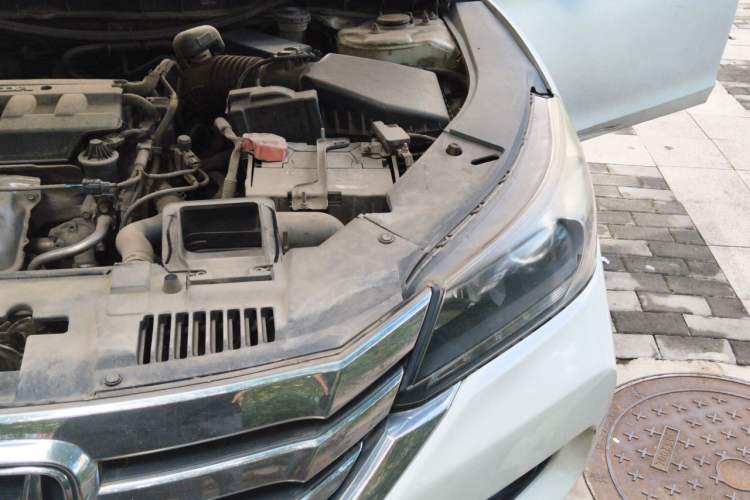 Used Honda Accord 2015 2.0L LX Comfort Edition Engine Bay Left