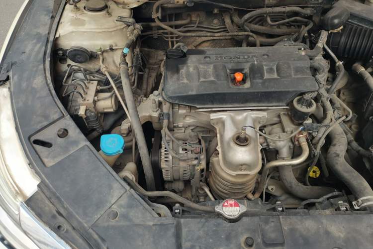 Used Honda Accord 2015 2.0L LX Comfort Edition Engine Bay Right