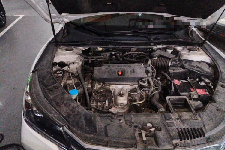Used Honda Accord 2015 2.0L LX Comfort Edition Engine Bay Right