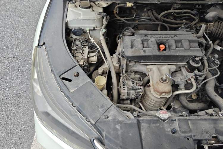 Used Honda Accord 2015 2.0L LXS Elite Edition Engine Bay Right