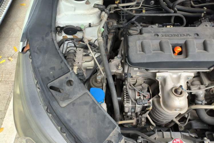 Used Honda Accord 2015 2.0L LX Comfort Edition Engine Bay Right