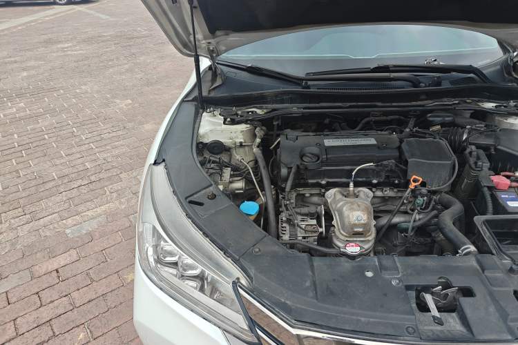 Used Honda Accord 2015 2.4L EX Luxury Edition Engine Bay Right