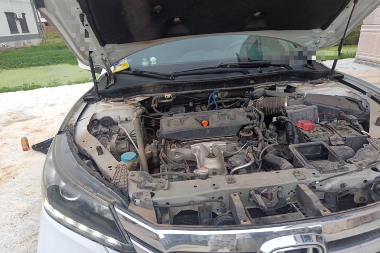 Used Honda Accord 2015 2.0L LX Comfort Edition Engine Bay Right