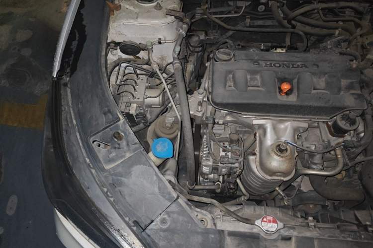 Used Honda Accord 2015 2.0L LX Comfort Edition Engine Bay Right