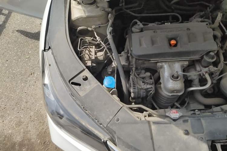 Used Honda Accord 2015 2.0L LX Comfort Edition Engine Bay Right