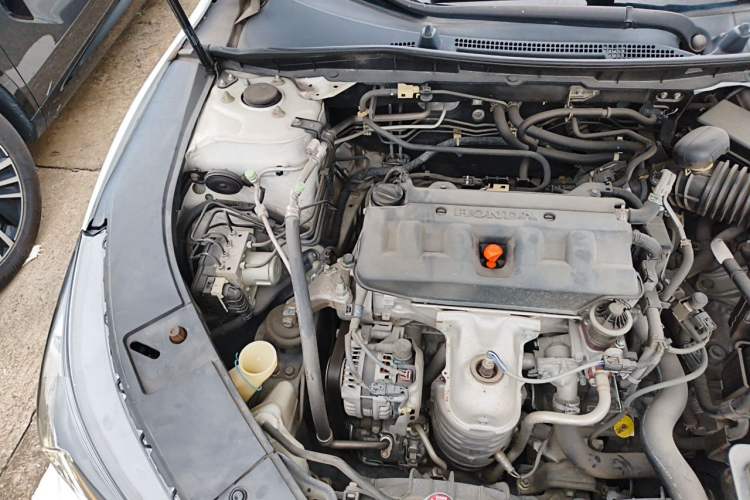 Used Honda Accord 2015 2.0L LX Comfort Edition Engine Bay Right