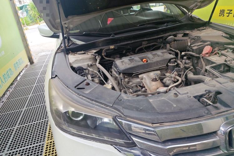 Used Honda Accord 2015 2.0L EX Luxury Edition Engine Bay Right