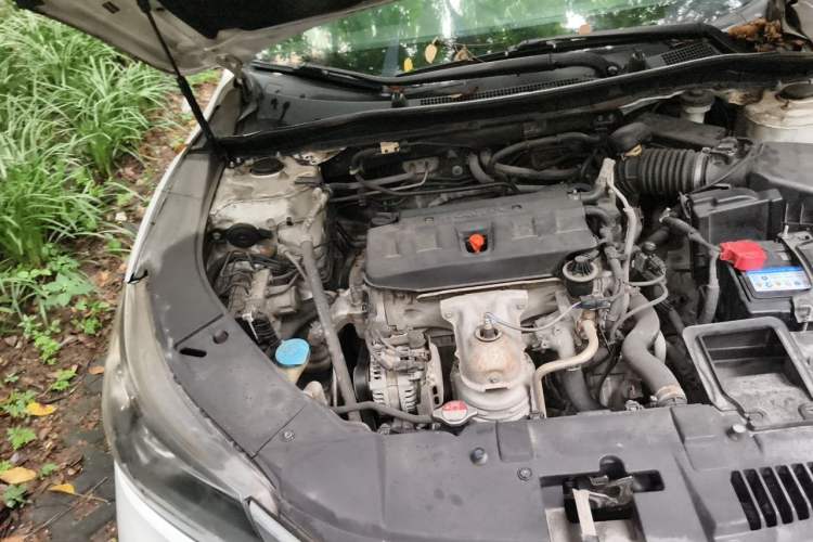 Used Honda Accord 2015 2.0L LX Comfort Edition Engine Bay Right