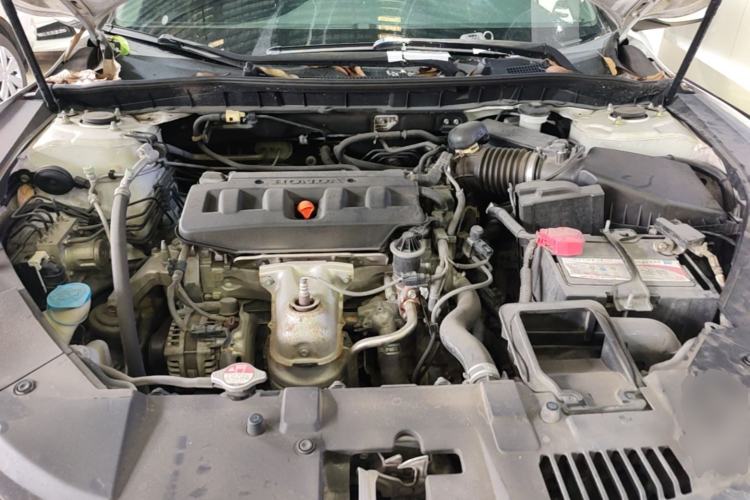 Used Honda Accord 2015 2.0L LXS Elite Edition Engine Bay