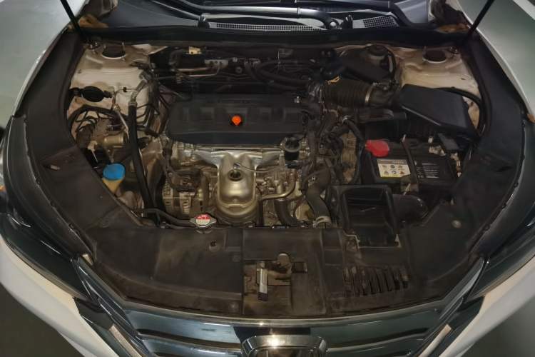 Used Honda Accord 2015 2.0L LXS Elite Edition Engine Bay