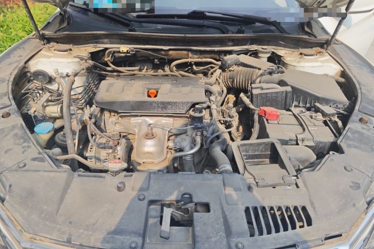 Used Honda Accord 2015 2.0L EX Luxury Edition Engine Bay