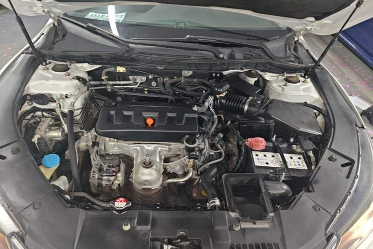 Used Honda Accord 2015 2.0L LX Comfort Edition Engine Bay