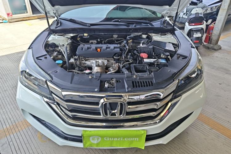 Used Honda Accord 2015 2.0L LX Comfort Edition Engine Bay