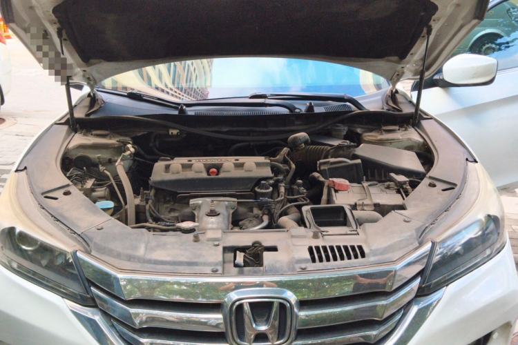 Used Honda Accord 2015 2.0L LX Comfort Edition Engine Bay