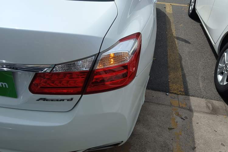 Used Honda Accord 2015 2.0L LX Comfort Edition Exterior 1